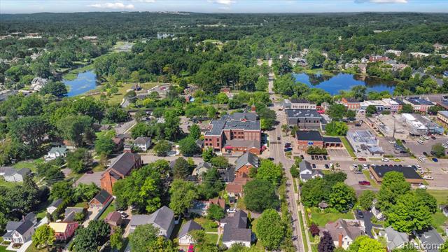 Builiding view forty three for 120 E Liberty, Milford, MI. 48381