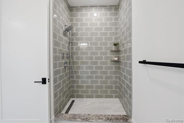 Builiding view thirty six for 120 E Liberty, Milford, MI. 48381