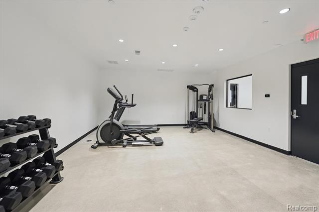 Builiding view twenty two for 120 E Liberty, Milford, MI. 48381