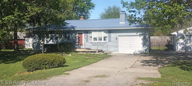 front view for 9222 N Bray Road, Clio, Mi. 48420