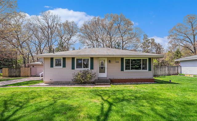 front view for 1305 Joslyn Road, Muskegon, Mi. 49445