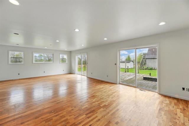 Builiding view seven for 15105 Carpenter, Three Oaks, MI. 49128