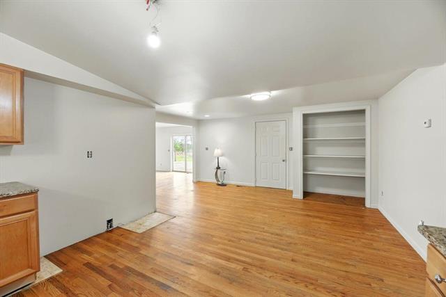 Builiding view six for 15105 Carpenter, Three Oaks, MI. 49128