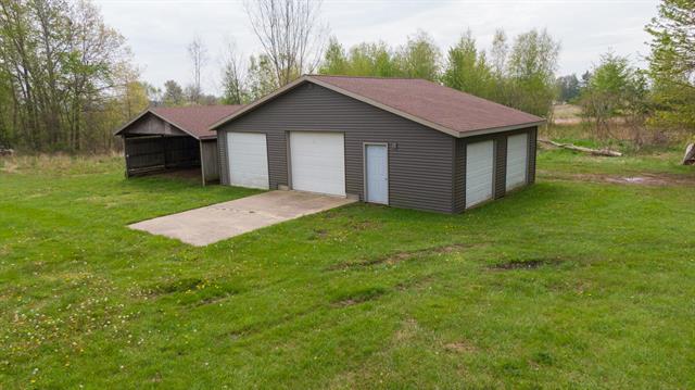 Builiding view thirty for 15105 Carpenter, Three Oaks, MI. 49128
