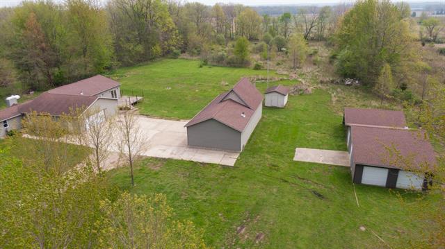 Builiding view twenty eight for 15105 Carpenter, Three Oaks, MI. 49128