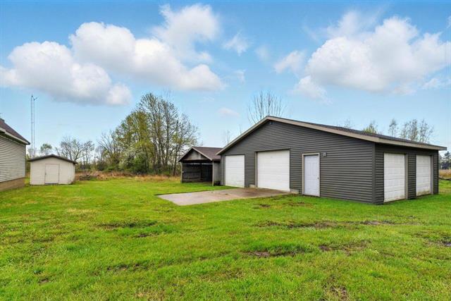 Builiding view twenty nine for 15105 Carpenter, Three Oaks, MI. 49128