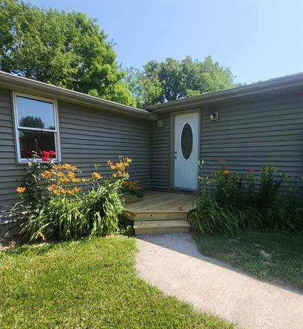 Builiding view twenty for 15105 Carpenter, Three Oaks, MI. 49128