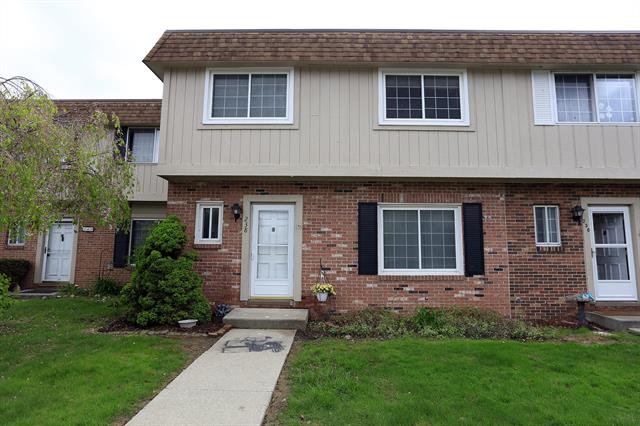 front view for 238 Riverbend Drive, Milan, Mi. 48160