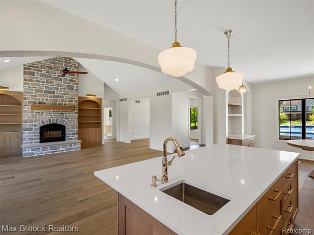 Builiding view seven for 7680 Parshallville, Fenton, MI. 48430