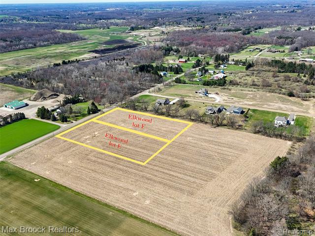 Builiding view twenty five for 7680 Parshallville, Fenton, MI. 48430