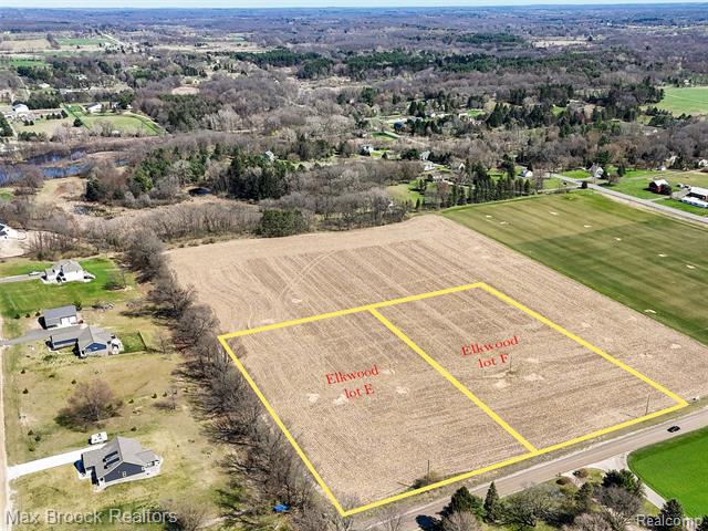 Builiding view twenty six for 7680 Parshallville, Fenton, MI. 48430