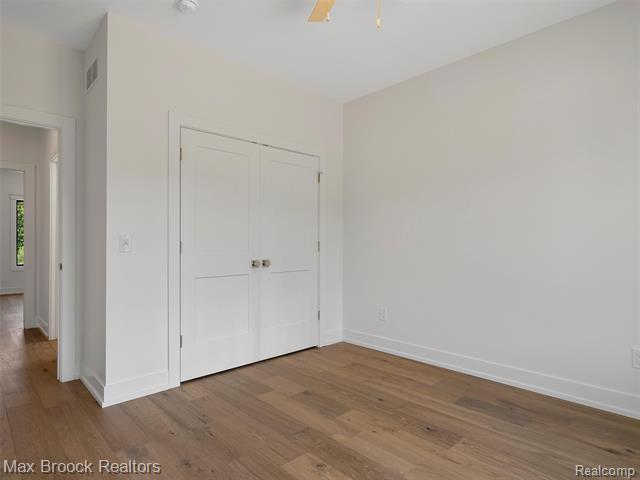 Builiding view twenty two for 7680 Parshallville, Fenton, MI. 48430