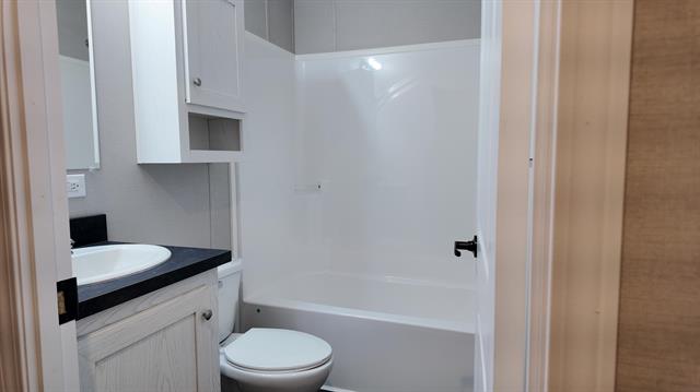 Builiding view thirteen for 20793 Grandville Road, Big Rapids, MI. 49307