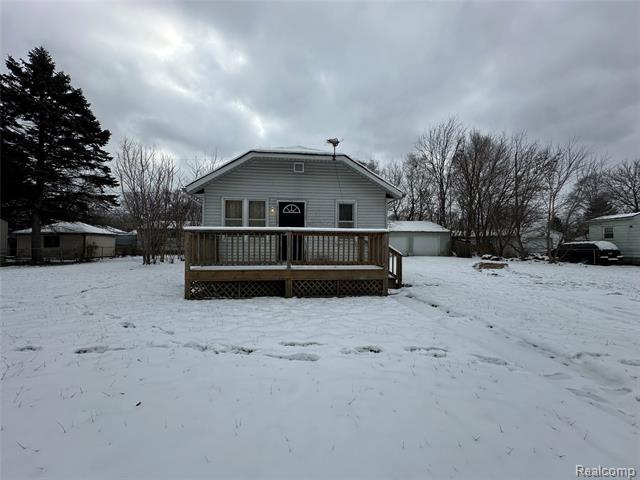 Builiding view one for 3018 Dakota, Flint, MI. 48506