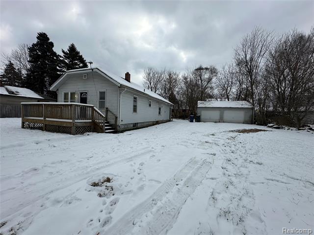 Builiding view two for 3018 Dakota, Flint, MI. 48506