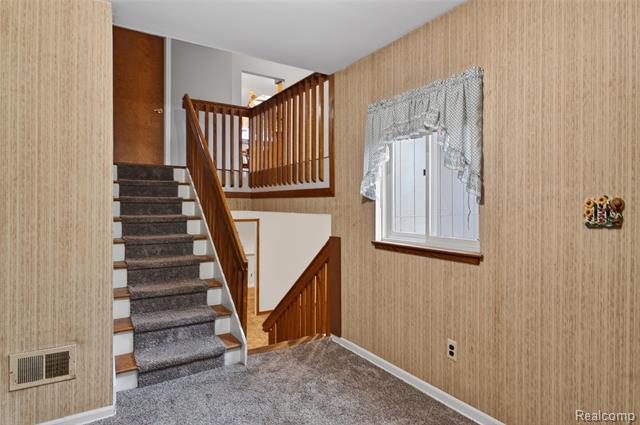 Builiding view eighteen for 8360 Arlis, Commerce Township, MI. 48382
