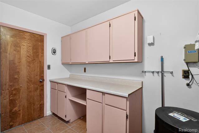 Builiding view forty nine for 8360 Arlis, Commerce Township, MI. 48382
