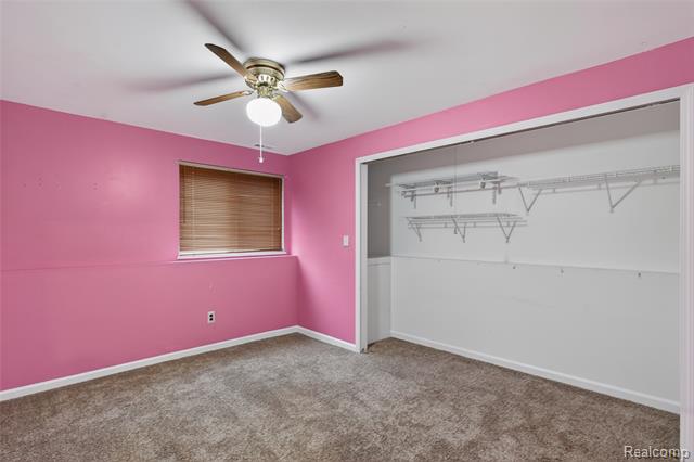 Builiding view forty for 8360 Arlis, Commerce Township, MI. 48382