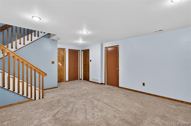 Builiding view thirty eight for 8360 Arlis, Commerce Township, MI. 48382
