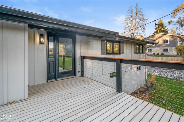 Builiding view fifty nine for 431 Fairlane, Traverse City, MI. 49684