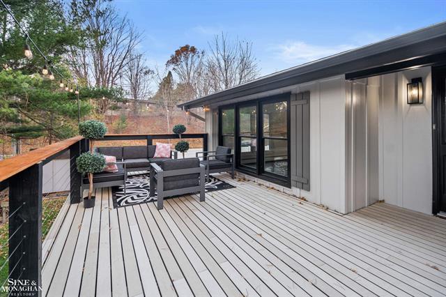 Builiding view fifty six for 431 Fairlane, Traverse City, MI. 49684