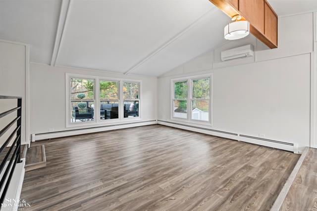 Builiding view nineteen for 431 Fairlane, Traverse City, MI. 49684