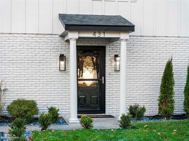 Builiding view one for 431 Fairlane, Traverse City, MI. 49684