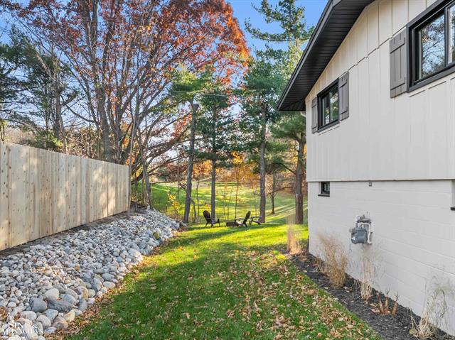 Builiding view seventy one for 431 Fairlane, Traverse City, MI. 49684