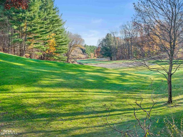 Builiding view seventy three for 431 Fairlane, Traverse City, MI. 49684