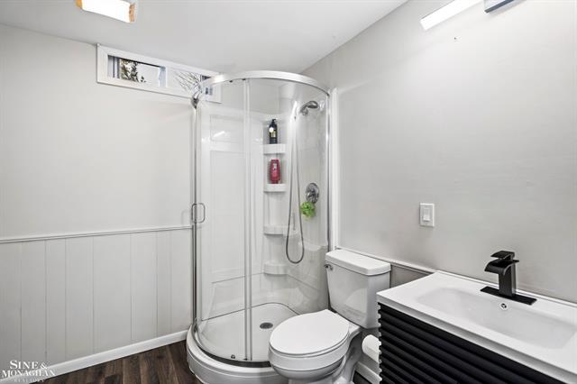 Builiding view sixteen for 431 Fairlane, Traverse City, MI. 49684