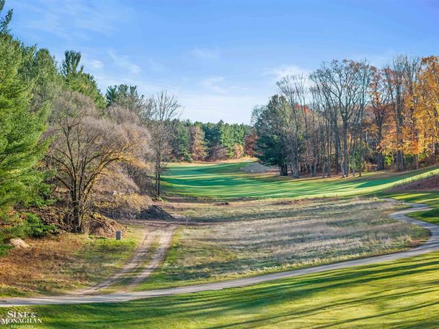 Builiding view sixty three for 431 Fairlane, Traverse City, MI. 49684