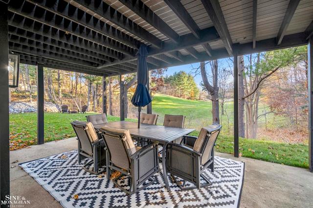 Builiding view ten for 431 Fairlane, Traverse City, MI. 49684