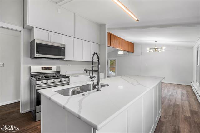 Builiding view twenty eight for 431 Fairlane, Traverse City, MI. 49684