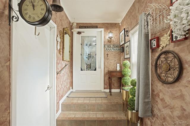 Builiding view seven for 2122 Heather, Gladwin, MI. 48624