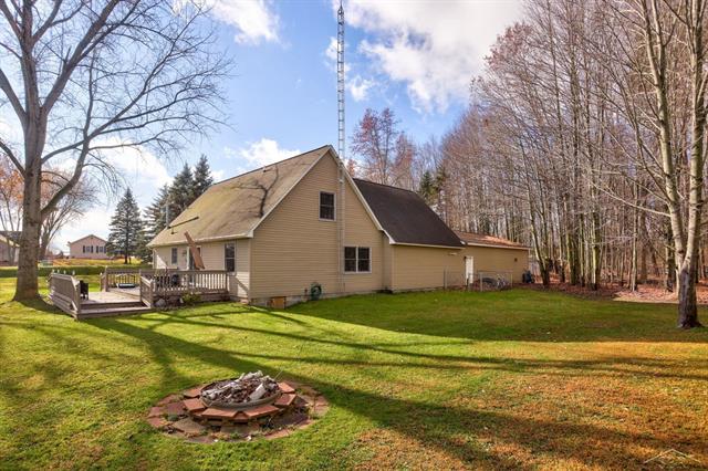 Builiding view thirty three for 2122 Heather, Gladwin, MI. 48624
