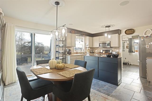 Builiding view twelve for 2122 Heather, Gladwin, MI. 48624