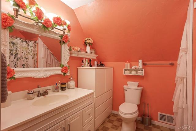 Builiding view twenty nine for 2122 Heather, Gladwin, MI. 48624