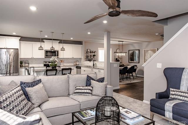 Builiding view twenty three for 410 Settlers, Tecumseh, MI. 49286