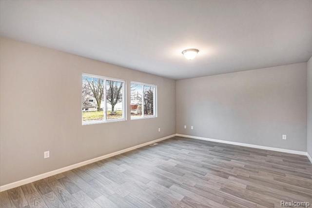 Builiding view two for 410 Settlers, Tecumseh, MI. 49286