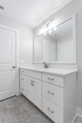 Builiding view fifty one for 11913 Smithfield, Holland, MI. 49424