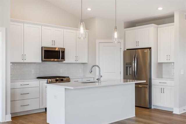 Builiding view thirteen for 11913 Smithfield, Holland, MI. 49424