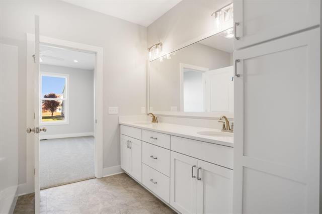 Builiding view twenty nine for 11913 Smithfield, Holland, MI. 49424