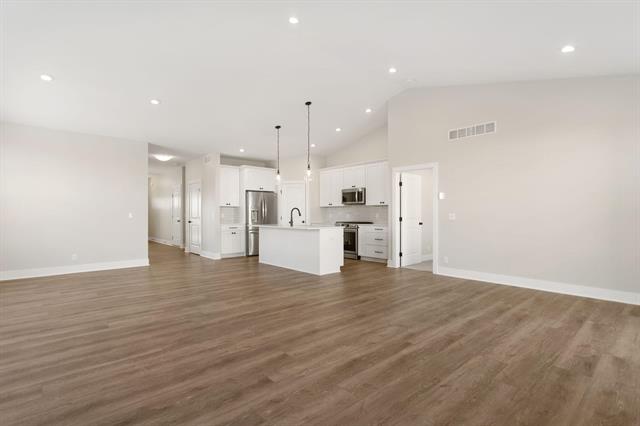 Builiding view nineteen for 11905 Smithfield, Holland, MI. 49424