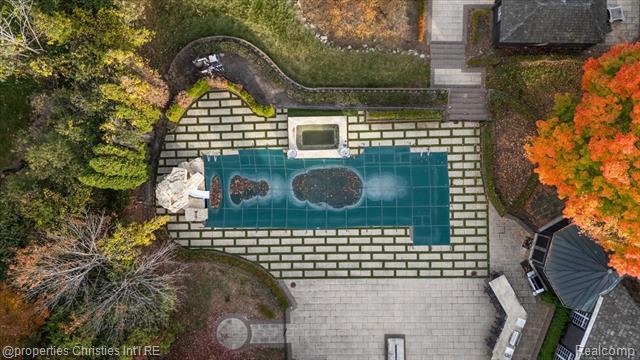 Builiding view eighty one for 3701 Northwood, West Bloomfield, MI. 48324