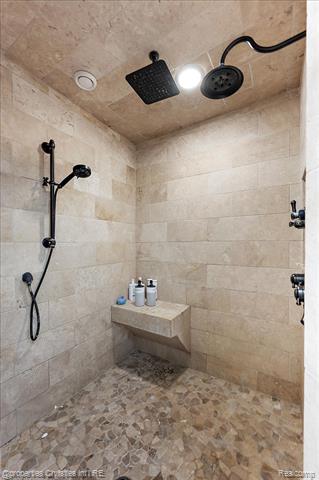 Builiding view forty three for 3701 Northwood, West Bloomfield, MI. 48324