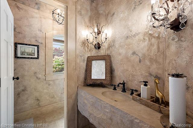 Builiding view fourteen for 3701 Northwood, West Bloomfield, MI. 48324