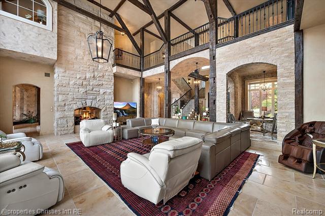 Builiding view thirteen for 3701 Northwood, West Bloomfield, MI. 48324