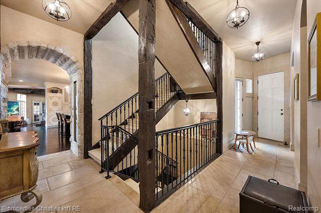 Builiding view thirty five for 3701 Northwood, West Bloomfield, MI. 48324