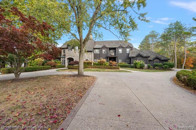 Builiding view three for 3701 Northwood, West Bloomfield, MI. 48324