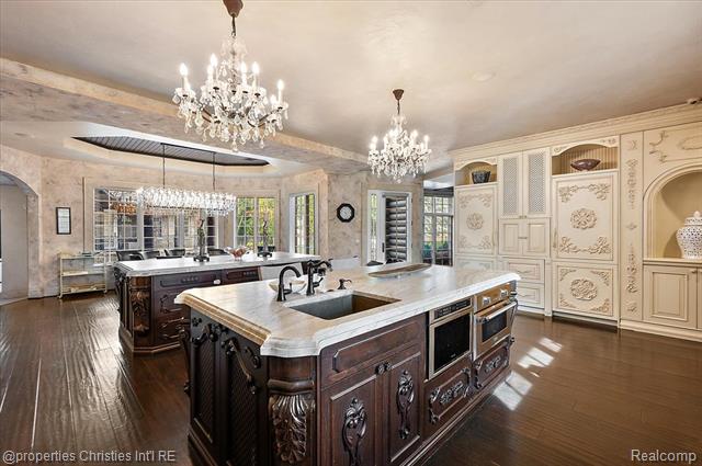 Builiding view twenty two for 3701 Northwood, West Bloomfield, MI. 48324